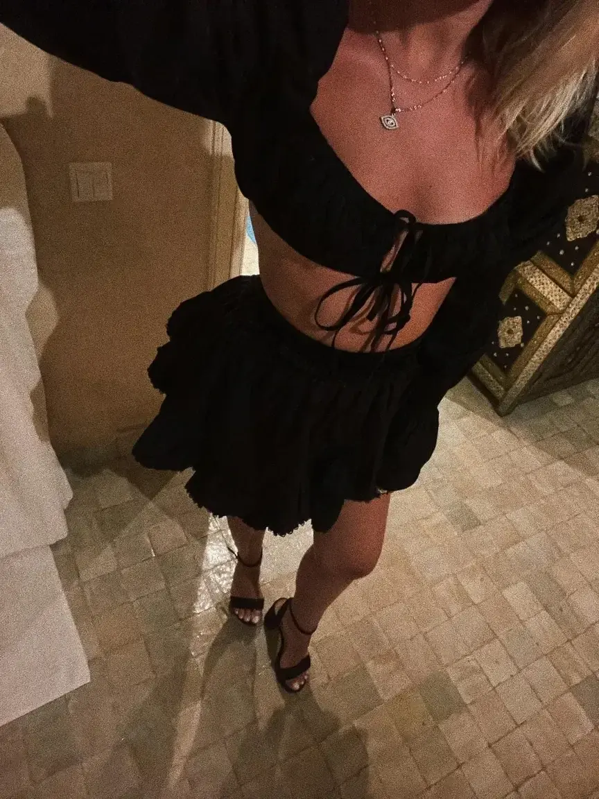 Leak & nude 3 — Paulinecutie