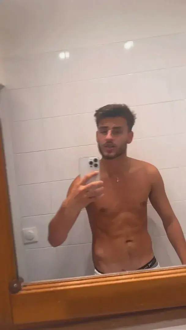 Quand ça fais 3 semaines que tu va à la salle 😂😂😂😂