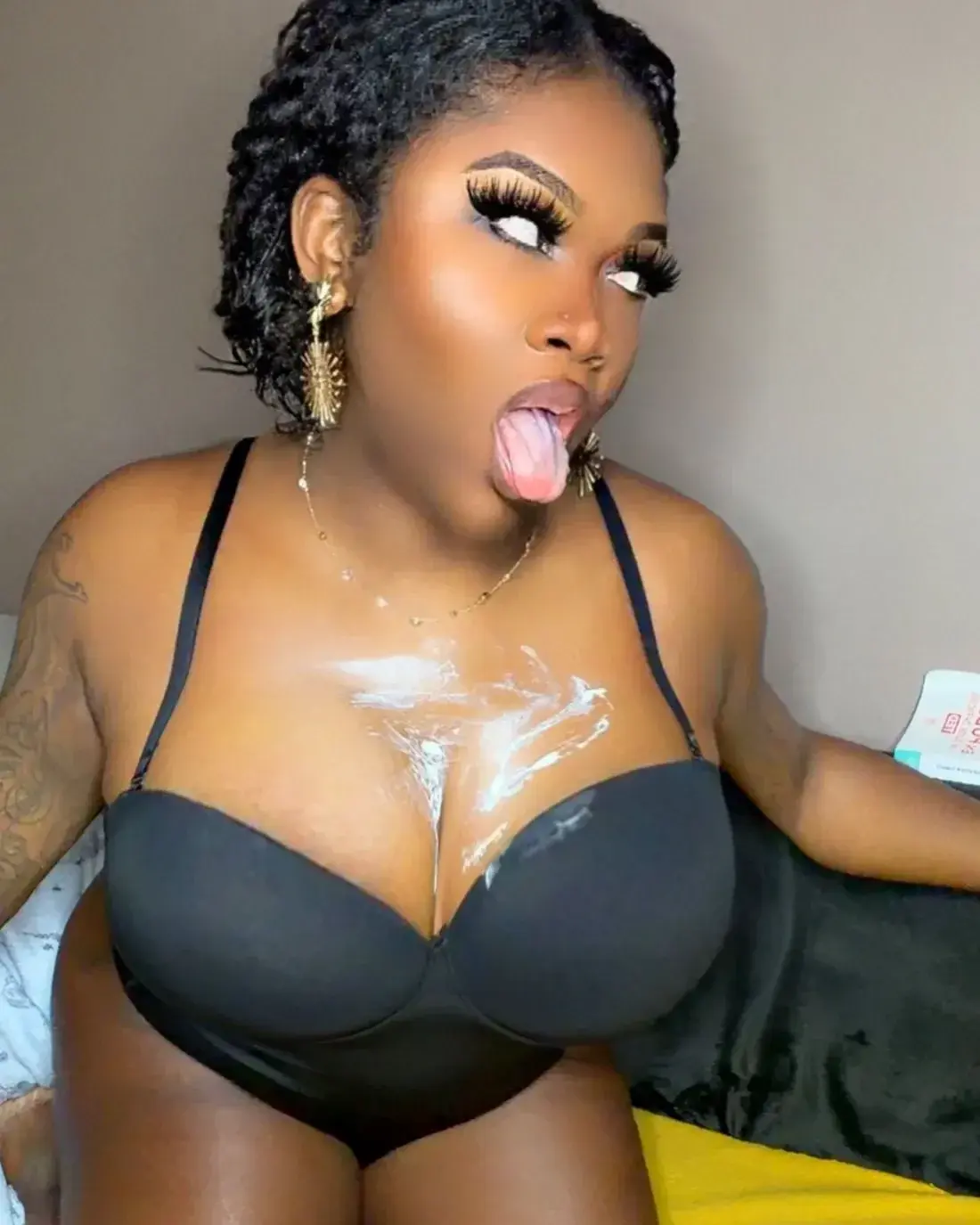 Aperçu public — Quinn1 : « ABO GRATUIT CODE MARCH 💦 » (MYM) — pas un leak