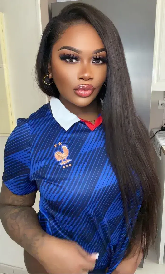 La vidéo est dispo demain abonne toi pour la voir bb 🇫🇷