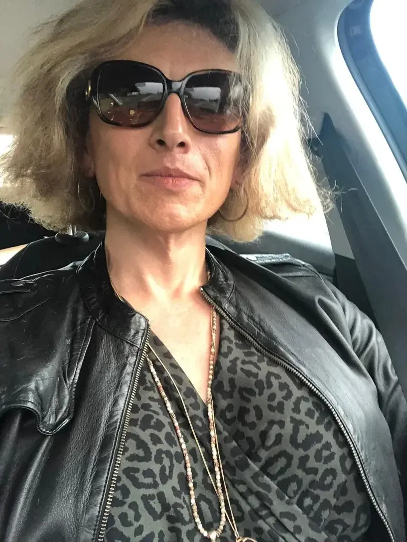 Leak & nude MYM — Lady_emma-marlene : « Coucou mes ZamoursVotre semaine a t elle été agréable ? » (MYM)