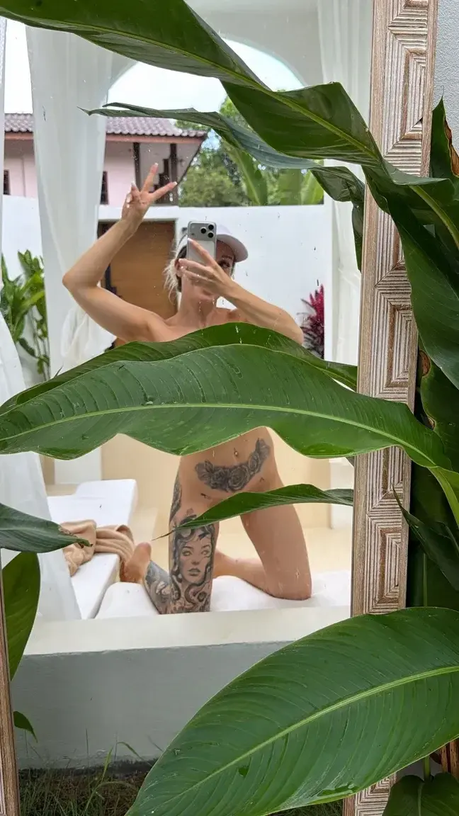 Leak & nude 17 — Laraiza