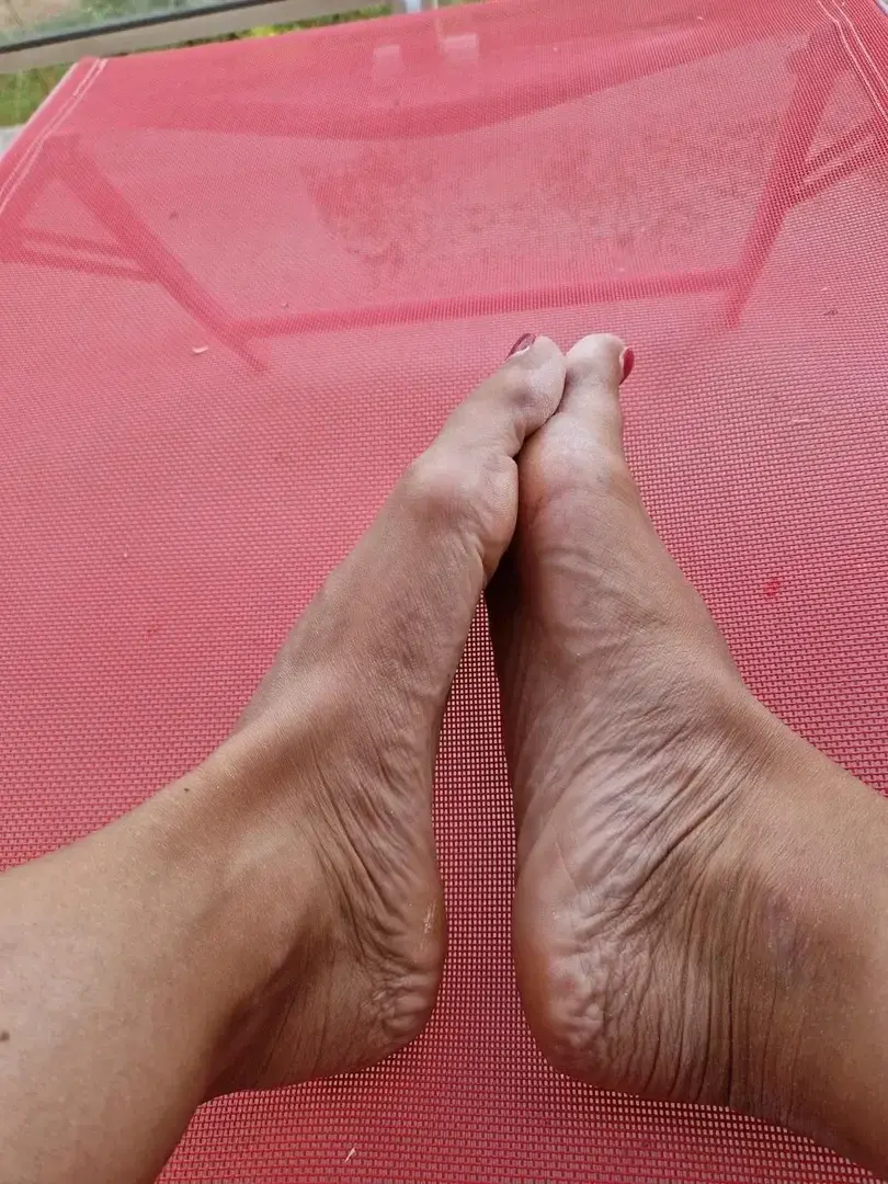 Leak & nude 2 — Feetsugarbaby