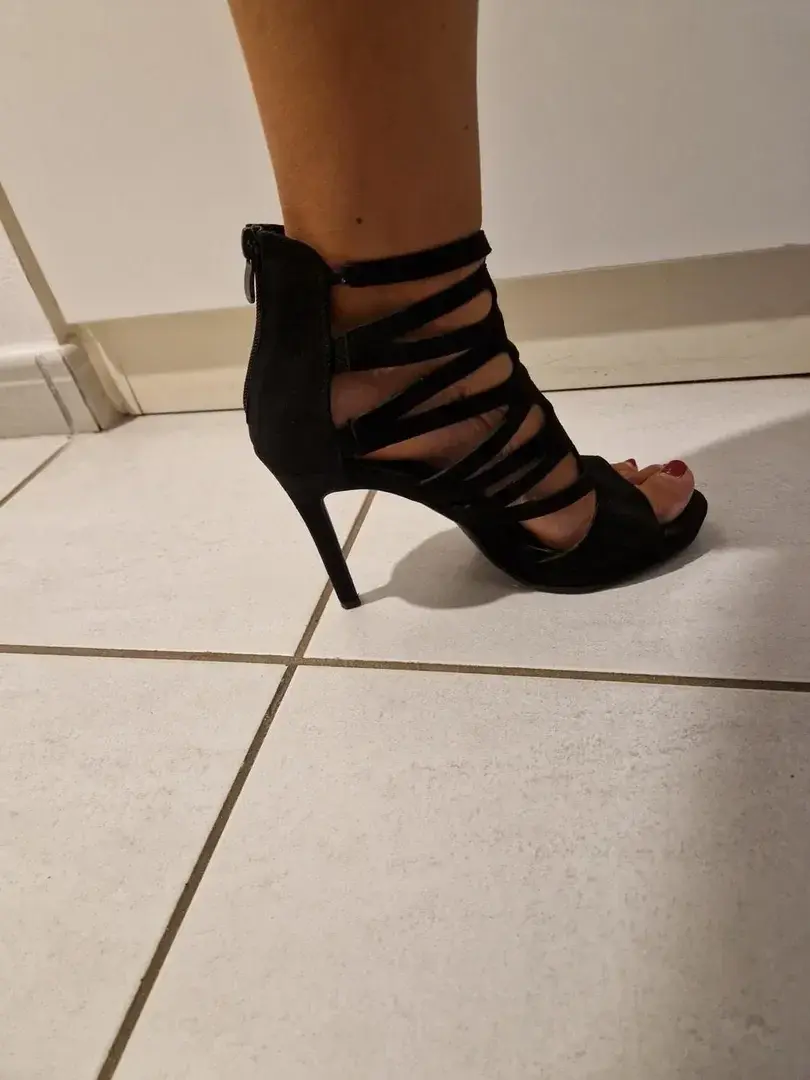 Leak & nude 4 — Feetsugarbaby
