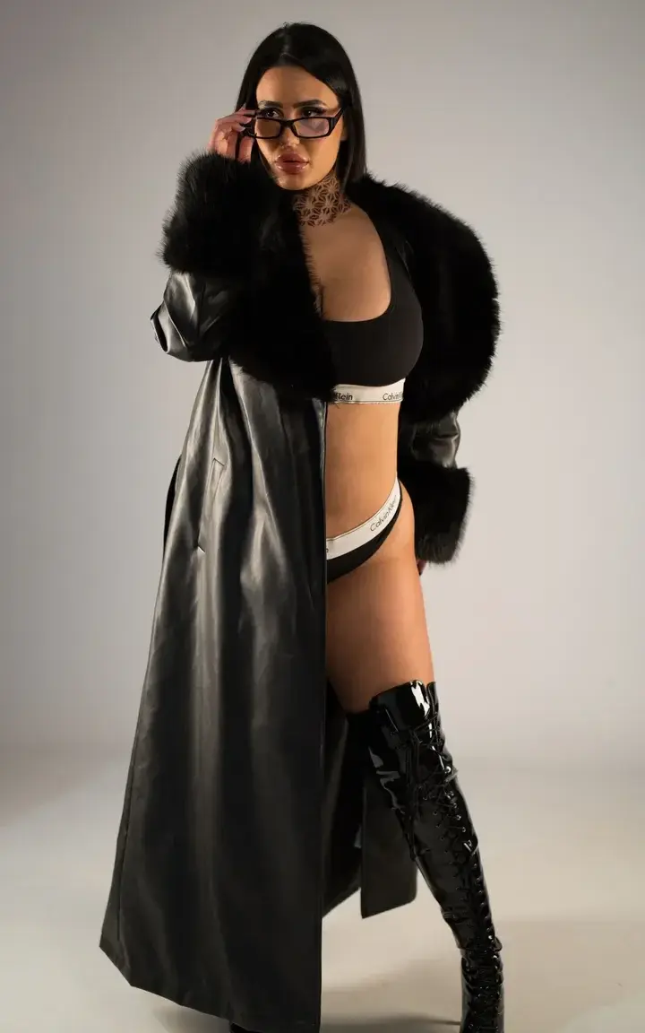 Barbiejoy - Photo exclusive MYM 7 | French Modèles