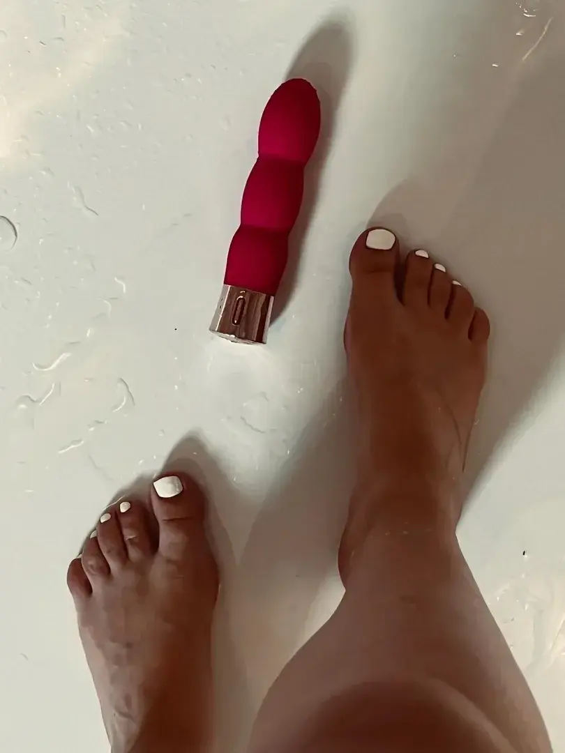 Leak & nude 2 — Hot_girl00