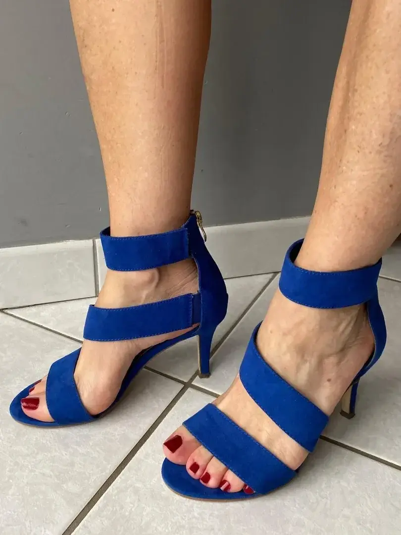 Leak & nude 2 — Feetpicscamille