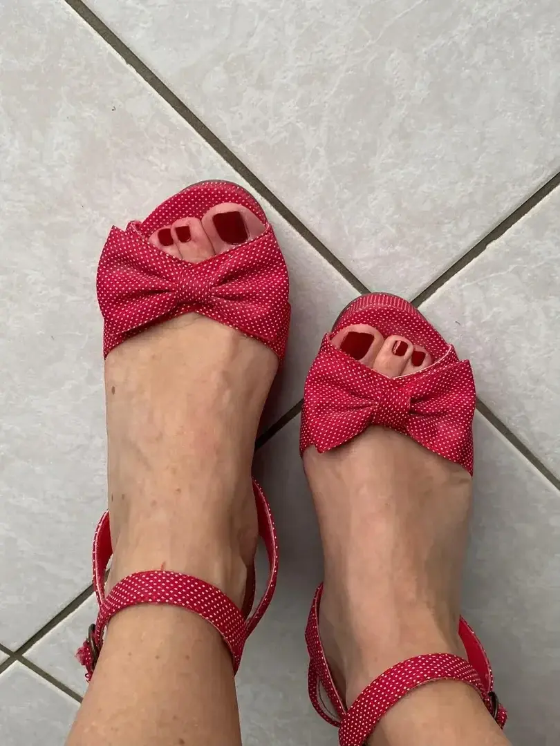 Leak & nude 5 — Feetpicscamille