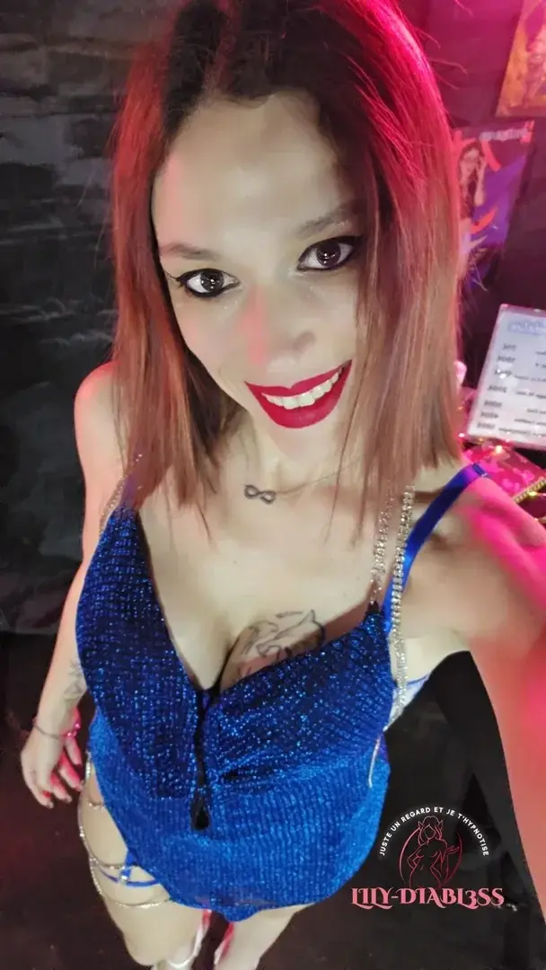 Leak & nude MYM — Lily-diabl3ss : « Belle journée » (MYM)