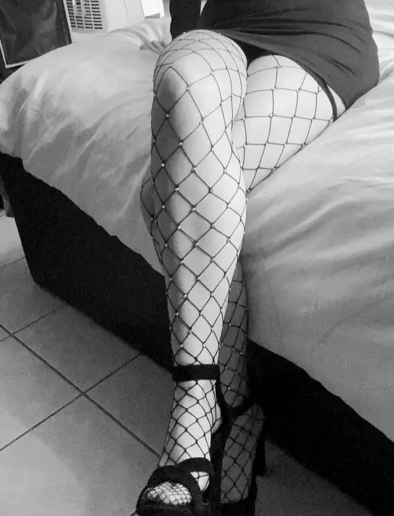Leak & nude 1 — Tonbonbonsucre