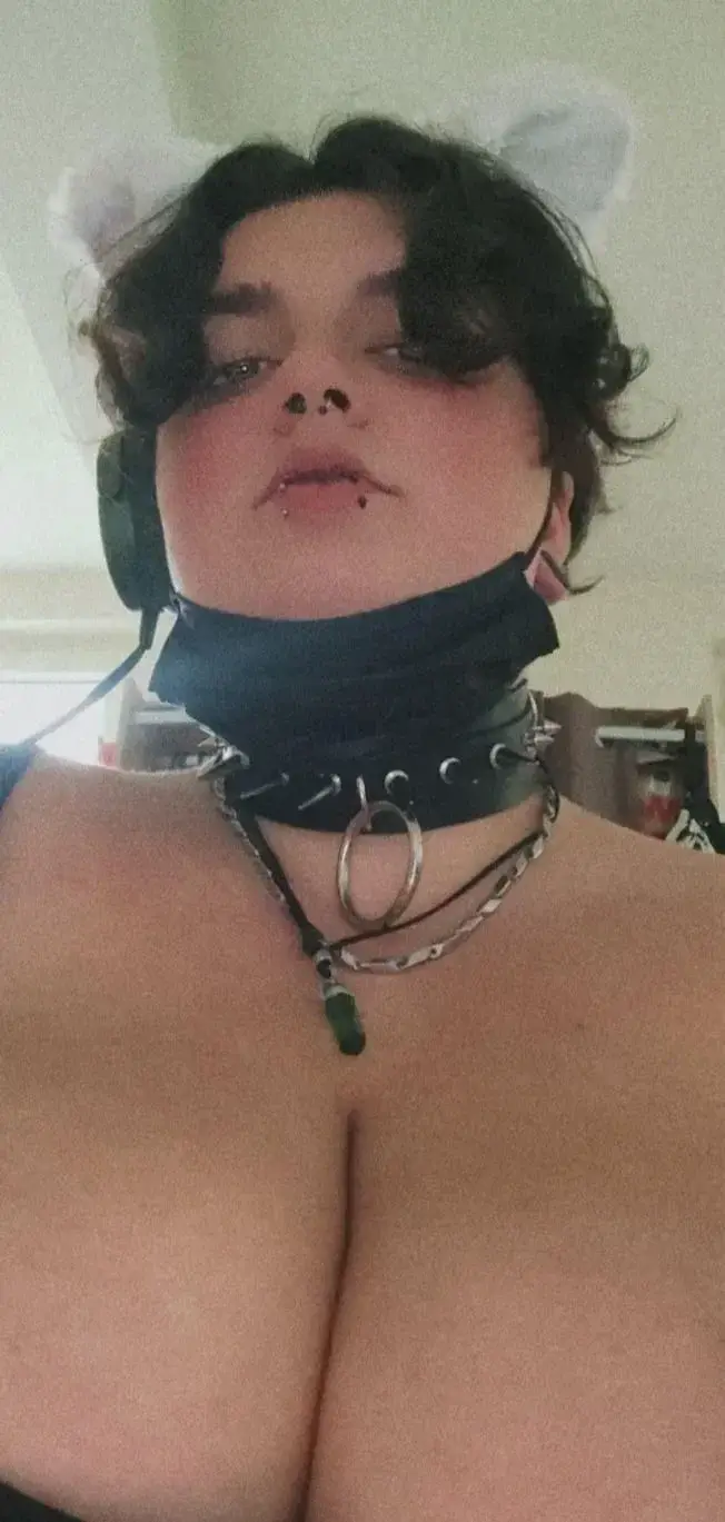 Leak public de Luna_wolf — « description de la photo » (nude) sur MYM