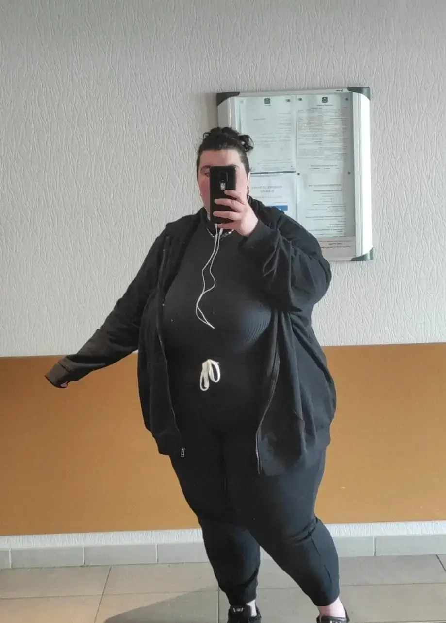 Leak public de Luna_wolf — « description de la photo » (nude) sur MYM