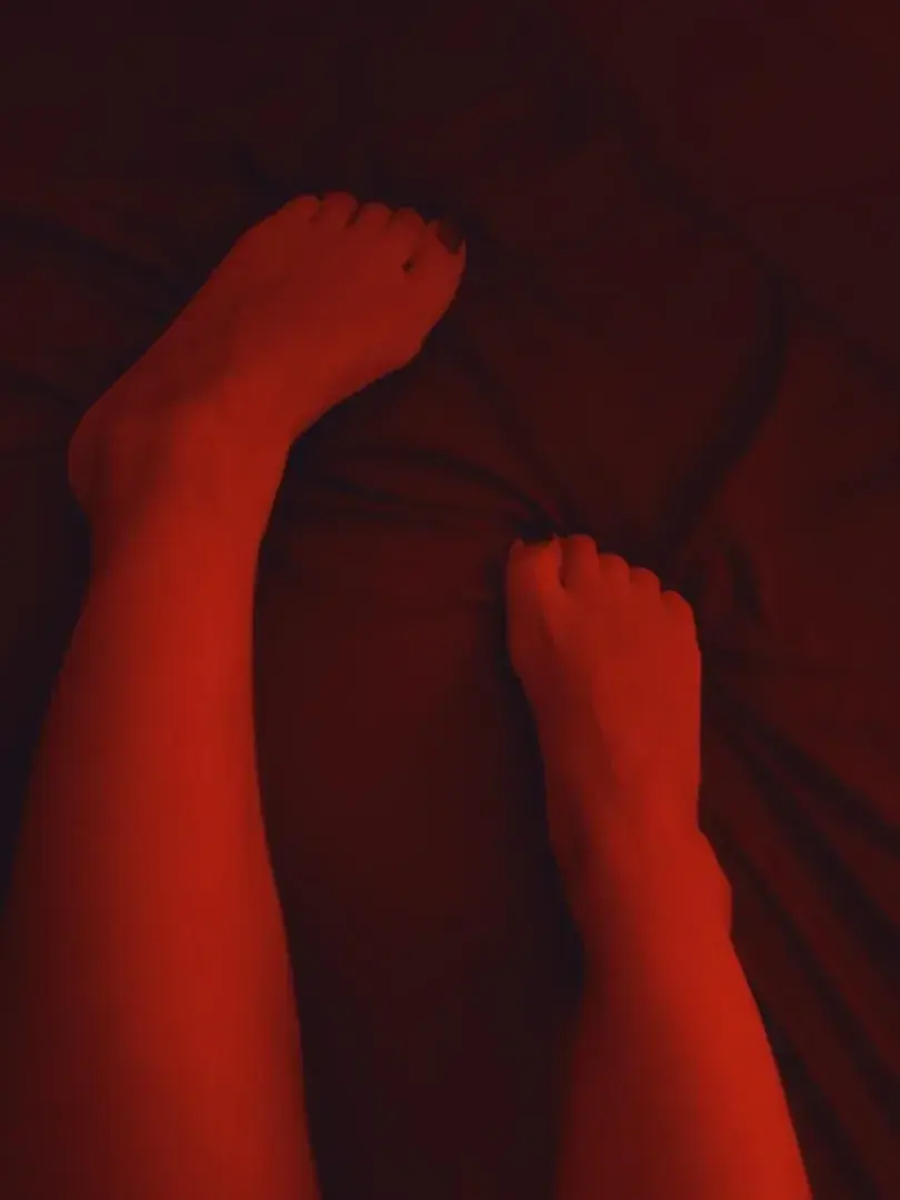 Leak & nude 3 — La_fille_d_a_cote
