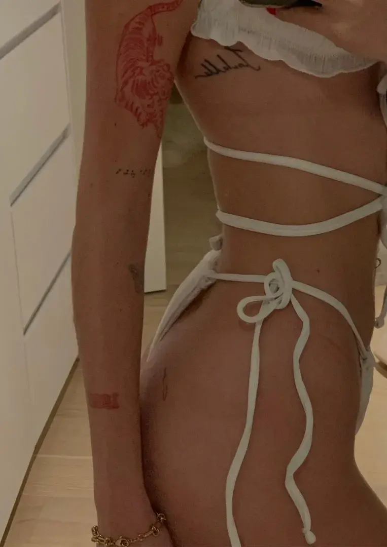 Leak & nude 1 — Lionheart_feet