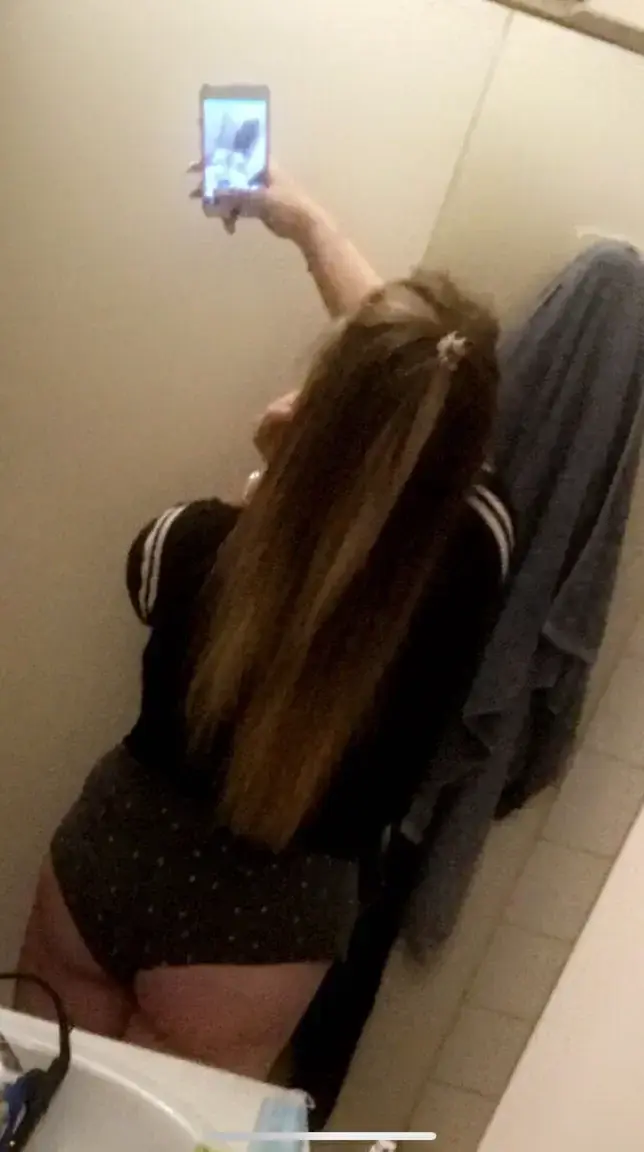 Leak & nude 2 — Nawel_3