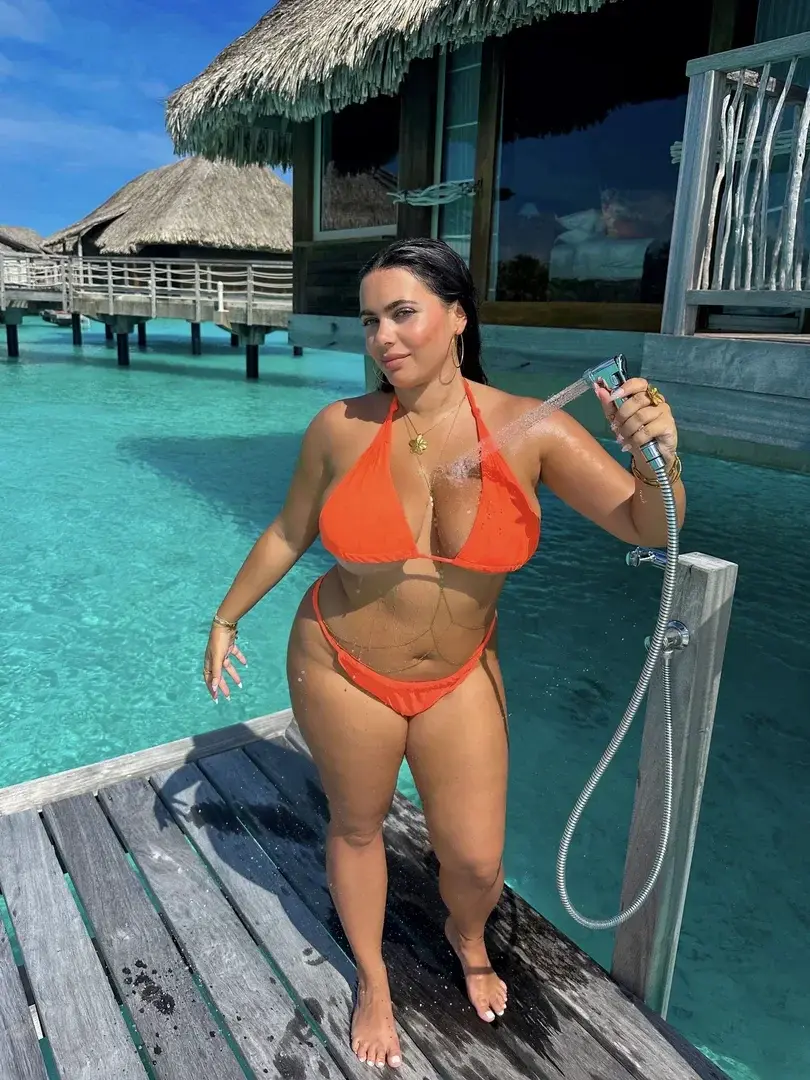 laurab974 - Photo exclusive MYM | French Modèles