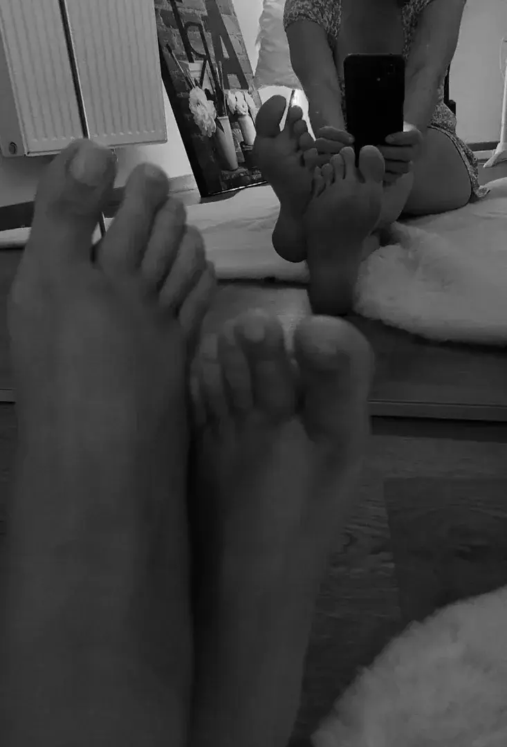 Leak & nude 1 — feet_to_fly