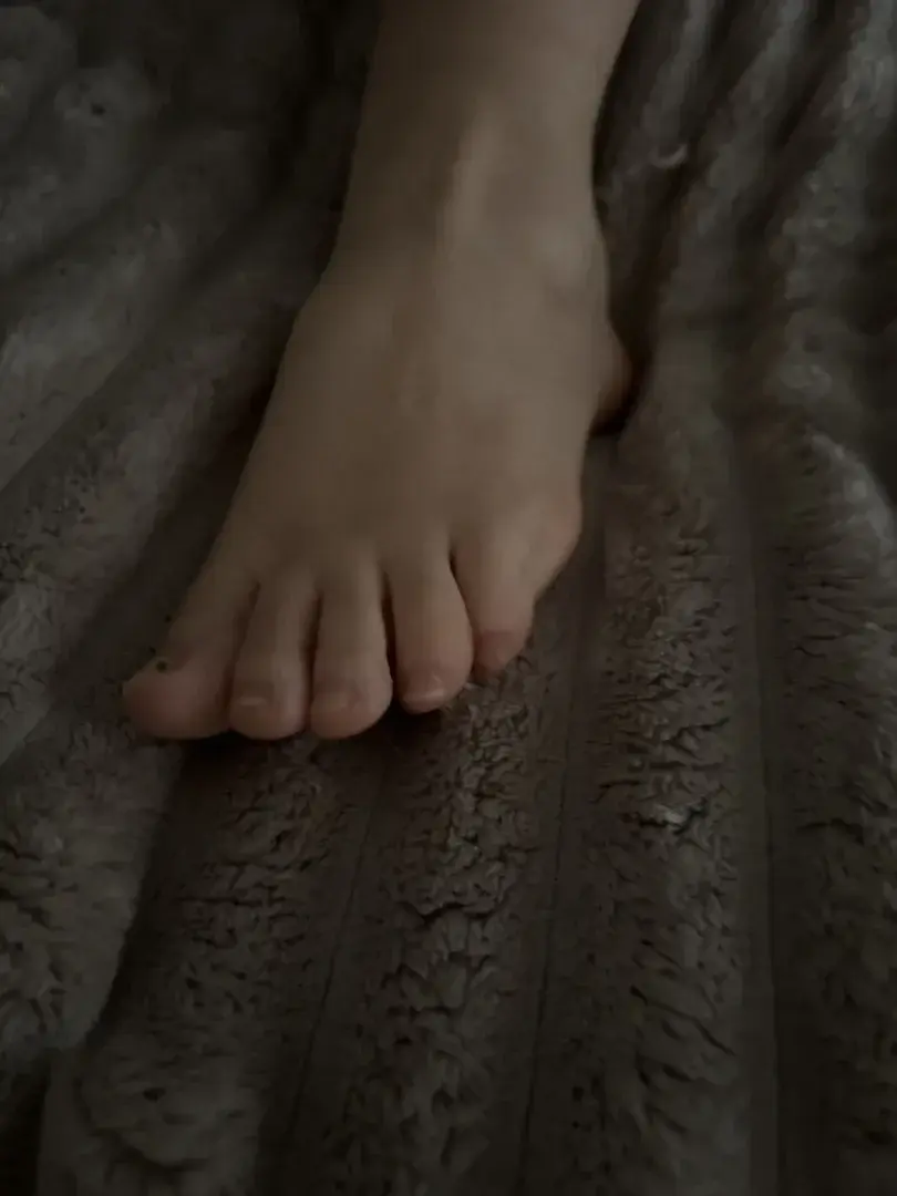 Leak & nude 6 — pieds_limagination-et-le-desir