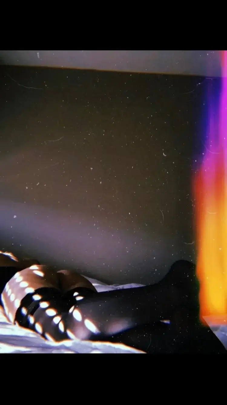 Leak & nude 1 — __antigone___