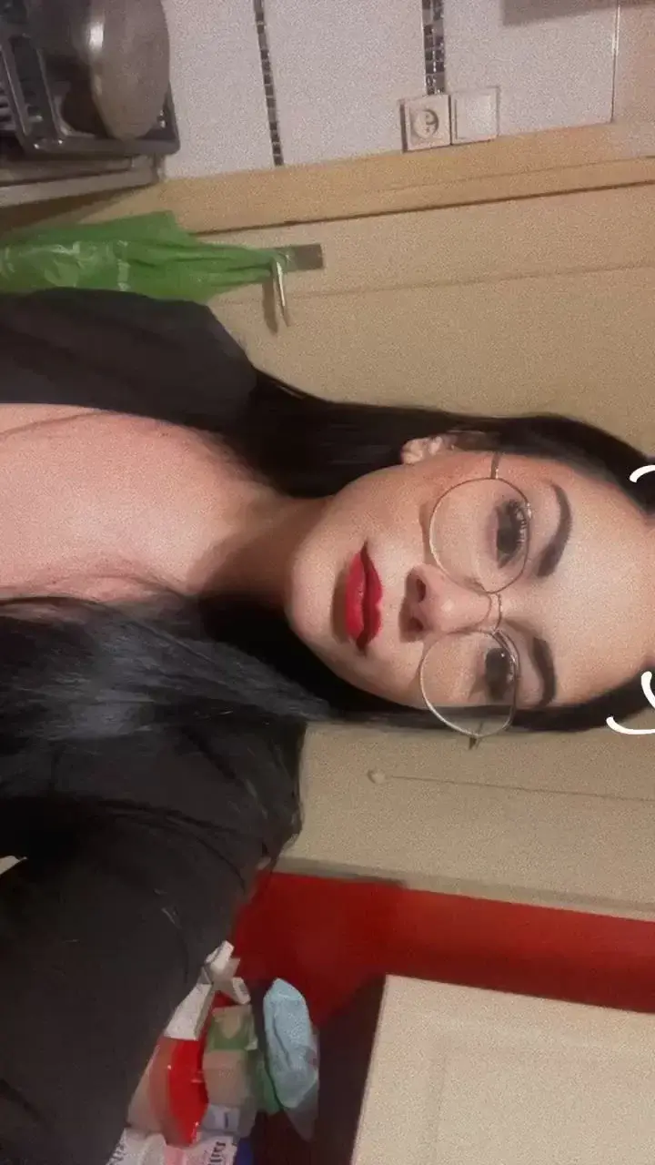 Leak & nude MYM — Anaelle20 : « 🔞 » (MYM)