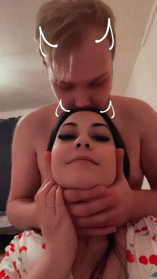 Leak & nude MYM — Anaelle20 : « #SaintValentinMYM » (MYM)