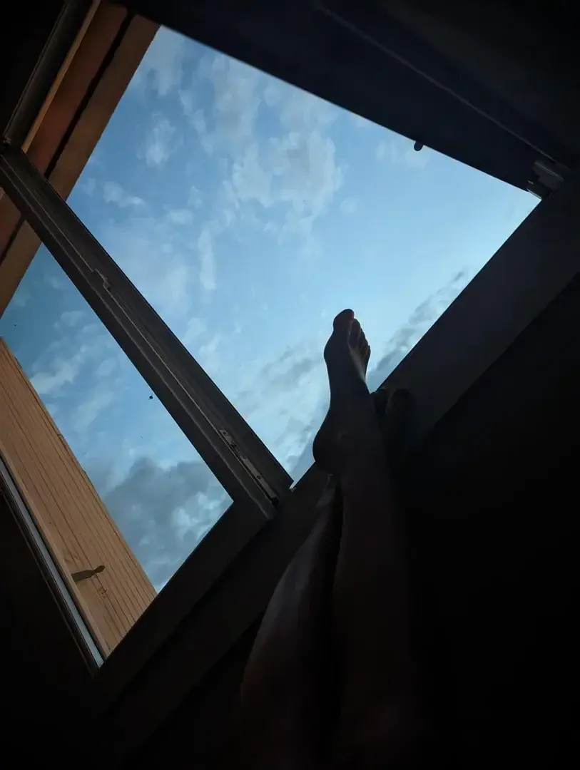 🦶✨