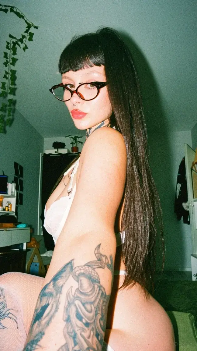 Leak & nude 1 — 1zombfiak