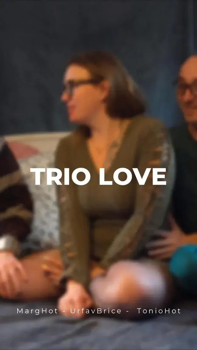 Leak & nude MYM — Sexymarghot : « Joli Trio dans le lit avec mon mari et mon amant – Doubles vaginales et gros facial dans ma bouche !Mes amours   Avec mon mari et mon amant, on s’est offert un très joli trio dans le lit.Ils m’ont baisée la chatte l’un après l’autre, puis ils m’ont fait des doubles pénétrations vaginales admirables.Ma chatte a vraiment pris cher, j’ai été bien ouverte et bien remplie.  Pour finir, j’ai vidé mon amant dans ma bouche et j’ai tout avalé comme une bonne salope   C’était intense, sensuel et très excitant !La vidéo est déjà disponible dans votre feed si vous êtes abonné(e)s.Bisous très chauds,Ta salope préférée » (MYM)