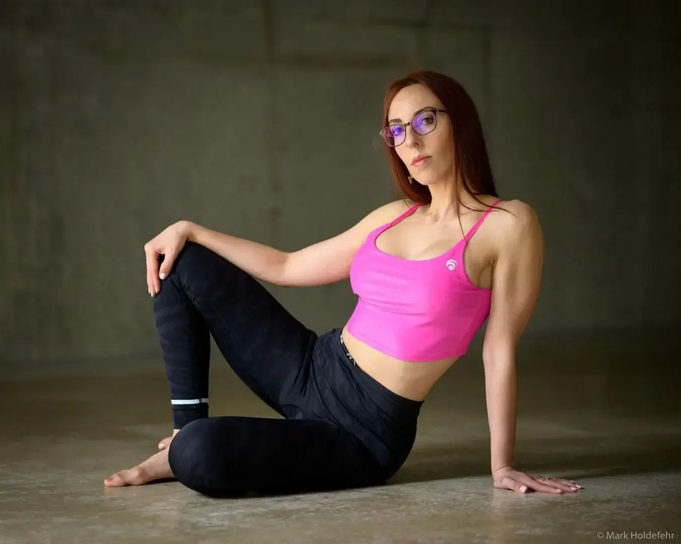 HELLO TOI ! Moi, c'est Anissa , ta yoga teacher & coach en nutrition diplômée. Le yoga est mon mode de vie, ma passion & je souhaite partager tout cela avec toi ! Si tu veux  des good vibes, être fit, te renforcer, come & join me ! Namaste