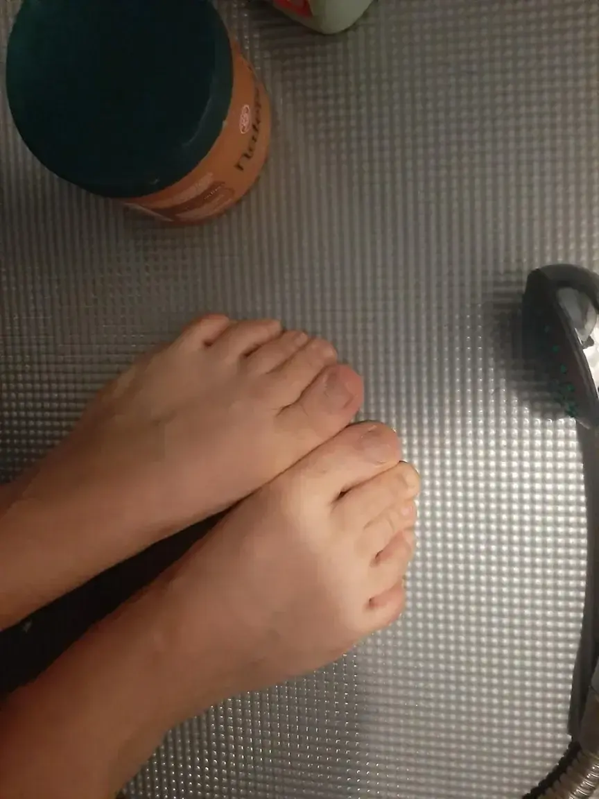 Leak & nude 4 — Pieds_aline
