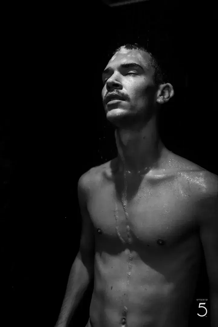 Leak & nude 4 — Angeuncensored