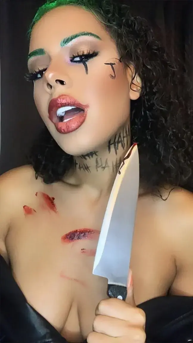 Leak & nude 6 — Miamoonofficial