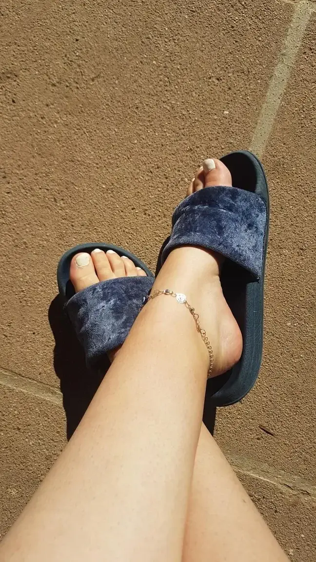 Leak & nude 3 — feetclo