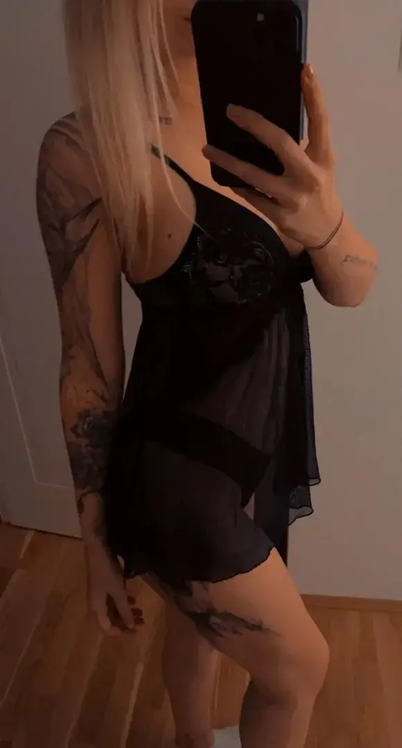 Leak & nude 1 — Nicki_right