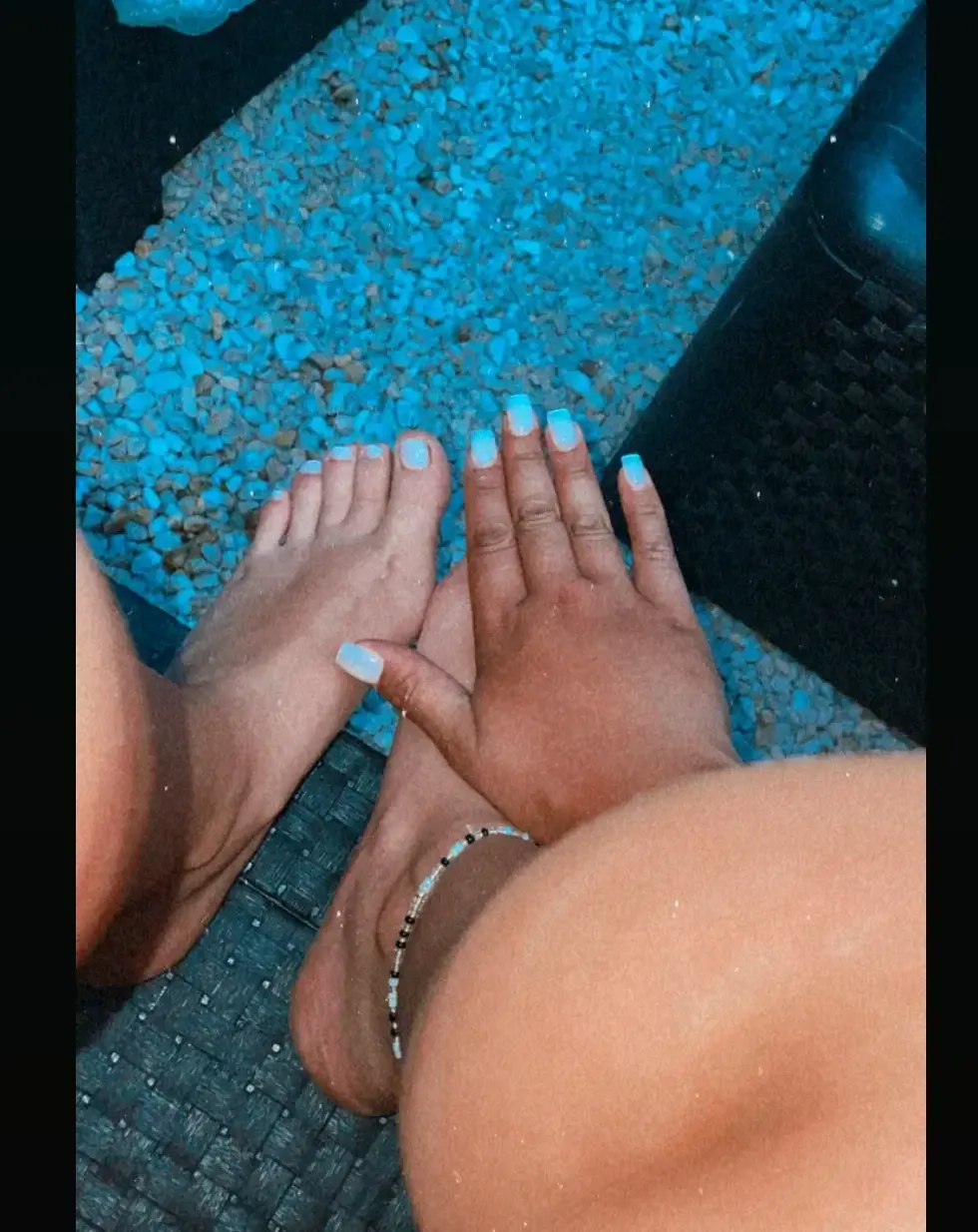 Leak & nude 1 — Laura224