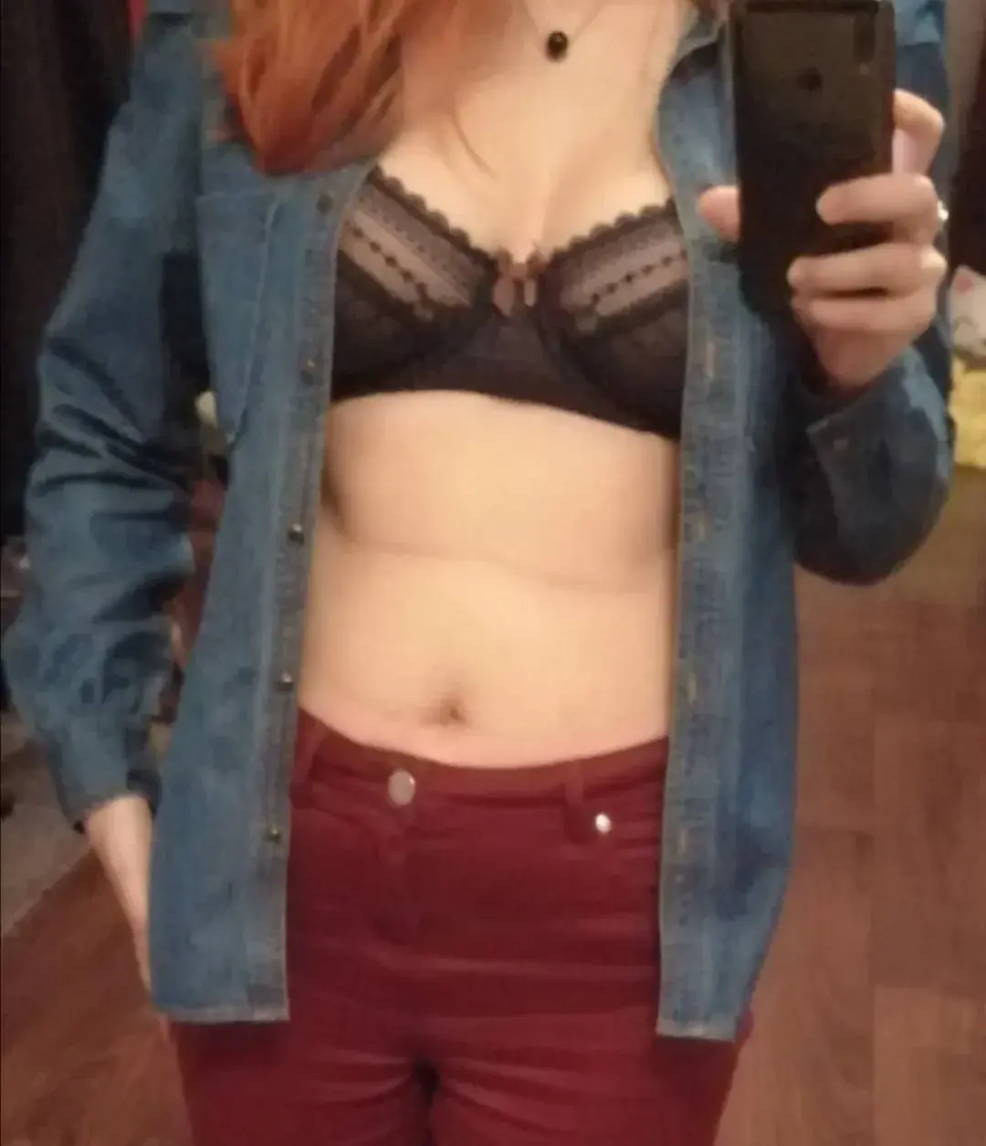 I like to show shirts in a sexy way 💋#hot #sexy #frenchgirl #sexymodel #teasing #boudoirinspiration #cutie #egirl