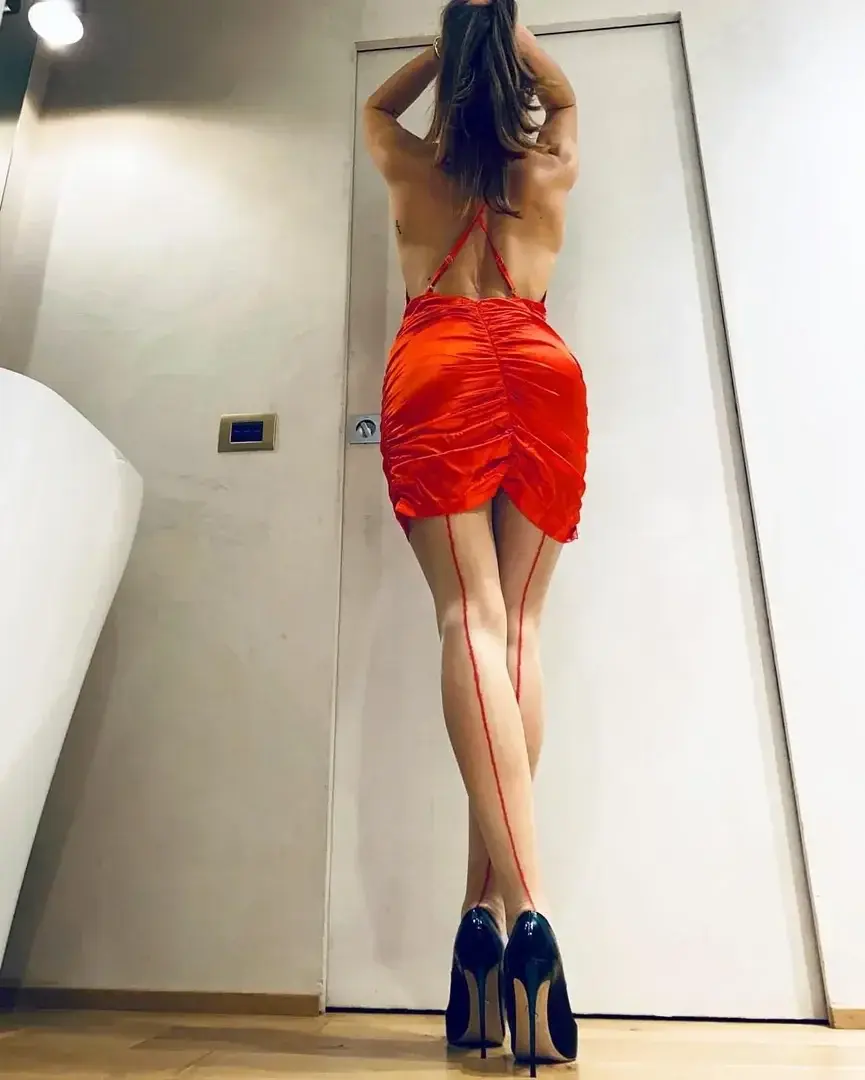 lucrezia_lux — média 8 | French Modèles