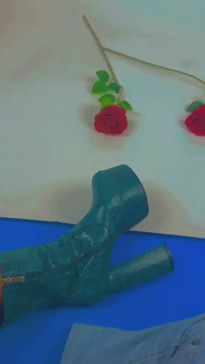 Leak & nude 2 — Feet_and_food_