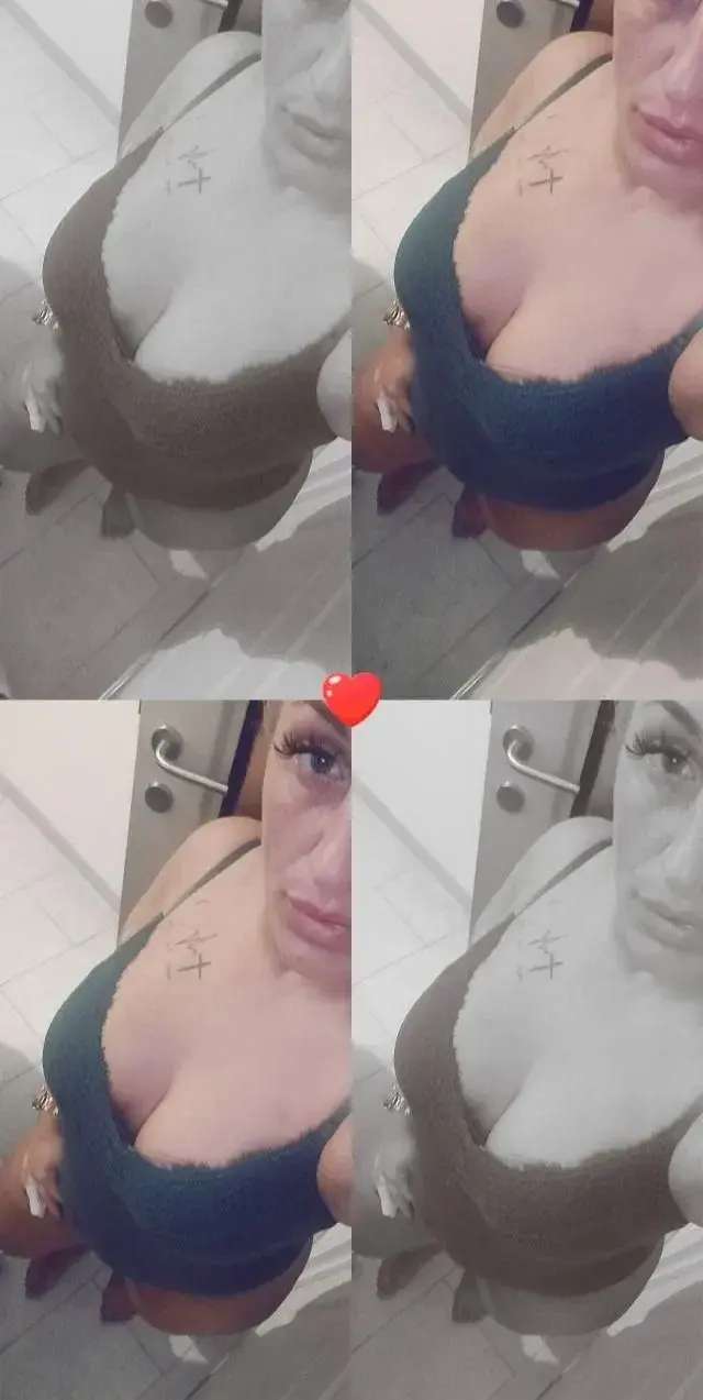 Blondasse22 — média 12 | French Modèles