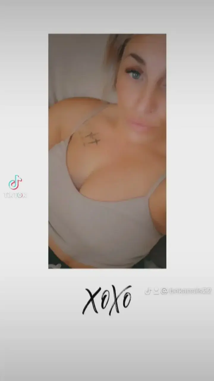 Blondasse22 — média 19 | French Modèles
