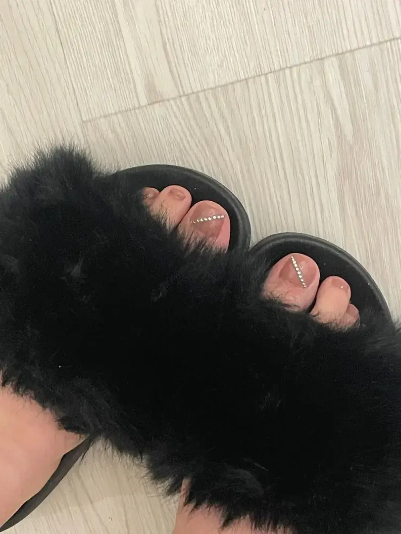 Leak & nude 1 — feet_girl01