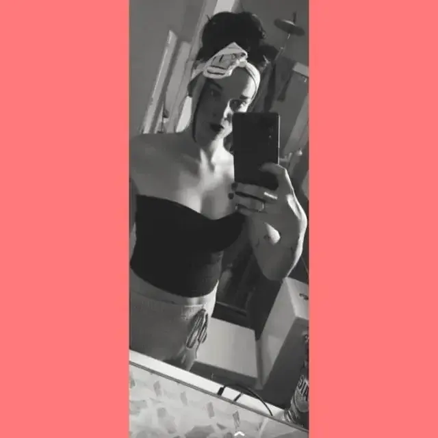 Leak & nude 1 — Laquitaine16