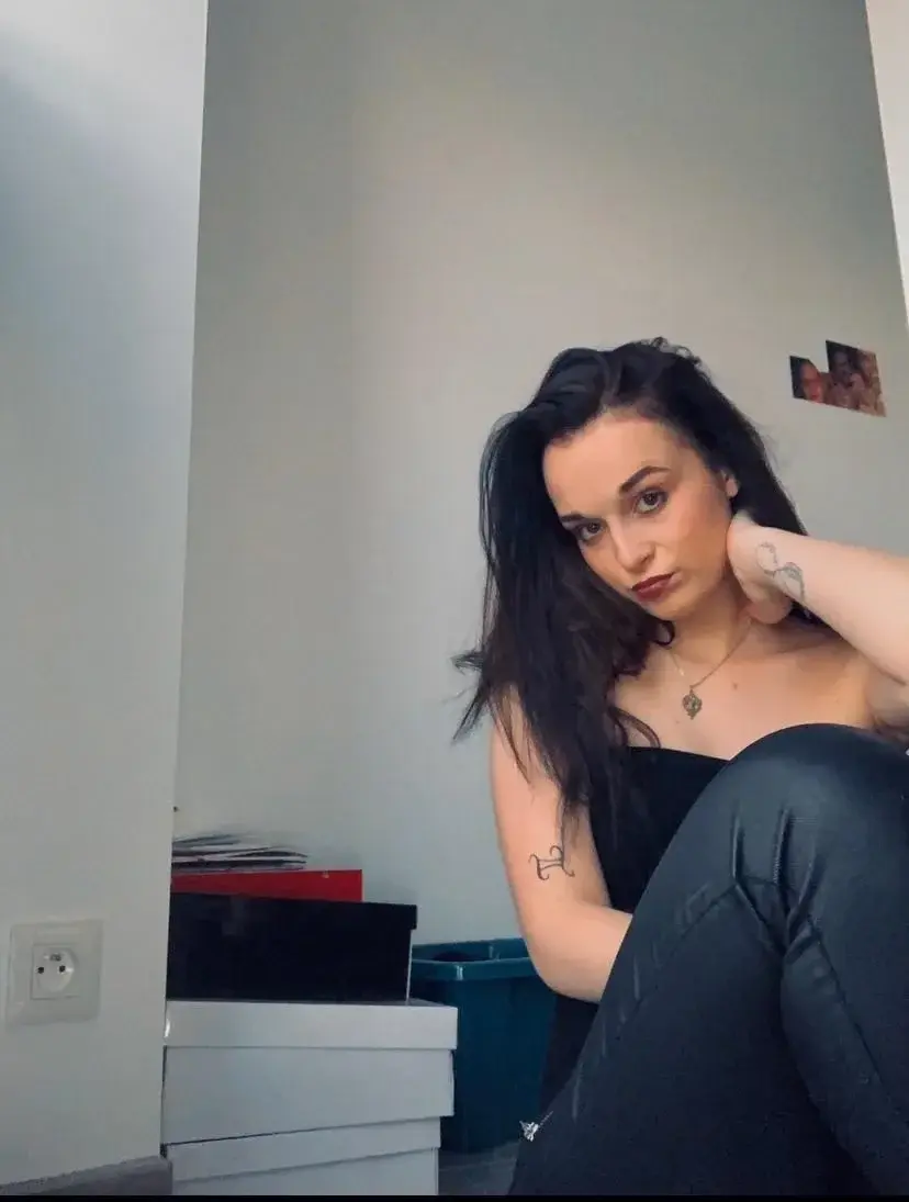 Leak & nude 4 — Laquitaine16