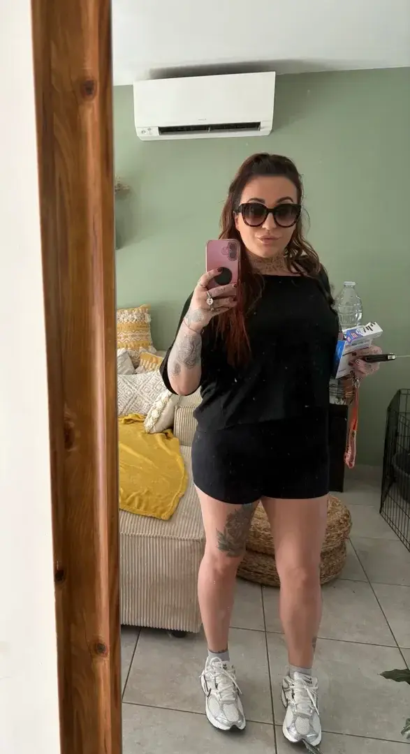 Leak & nude 4 — Debbiedoggiee