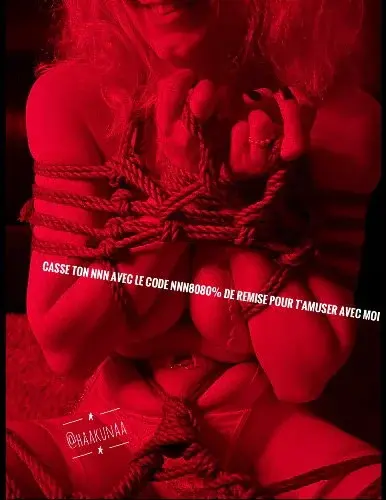 hakunaa - Photo exclusive MYM 3 | French Modèles