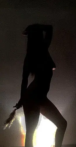 Petit plumeau 😈 Viens me demander la vidéo 🤗