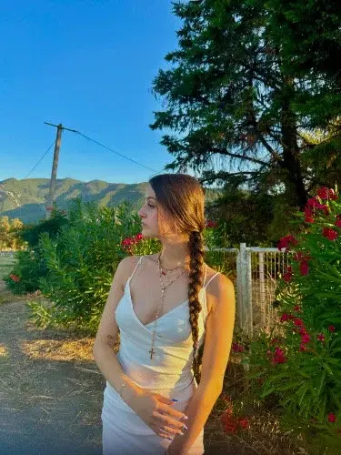 🫦