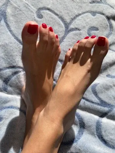 Pieds manucurés 