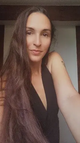 Hello vous 🖤