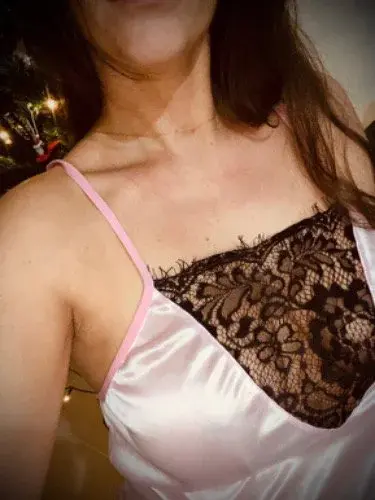 Joyeux Noël 🎄 Profite de mon abonnement à 2€ seulement et de ta 1ere vidéo pv pour 5€ seulement 🙊💦